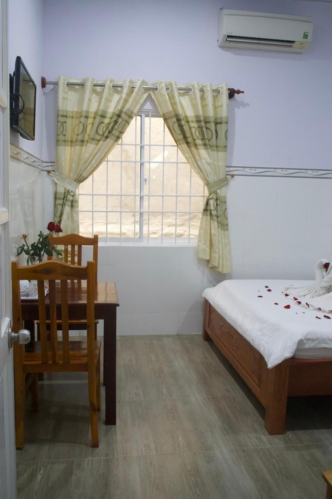 Duong Hieu Guesthouse دونغ دونغ المظهر الخارجي الصورة