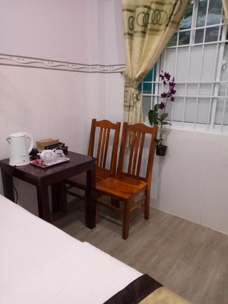 Duong Hieu Guesthouse دونغ دونغ المظهر الخارجي الصورة